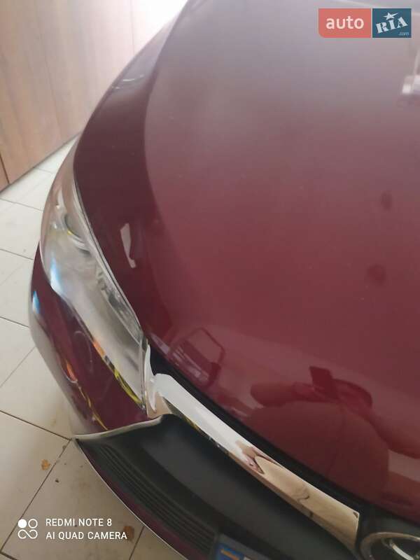 Седан Toyota Camry 2017 в Днепре