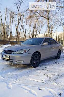 Седан Toyota Camry 2004 в Києві