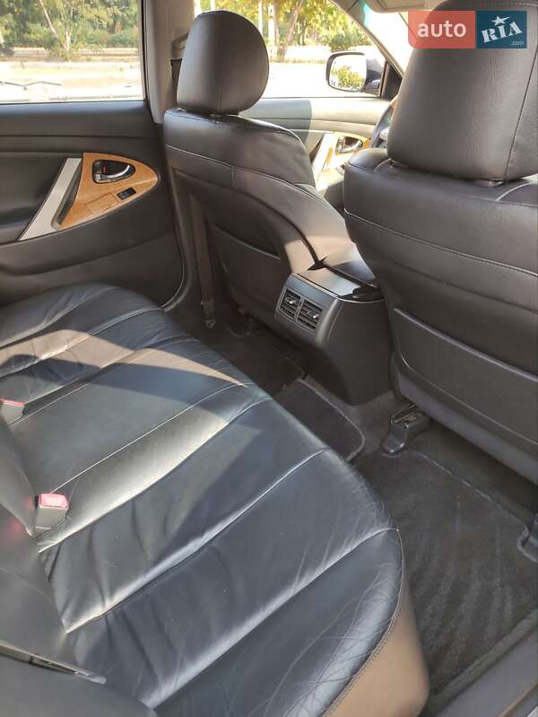 Седан Toyota Camry 2006 в Києві