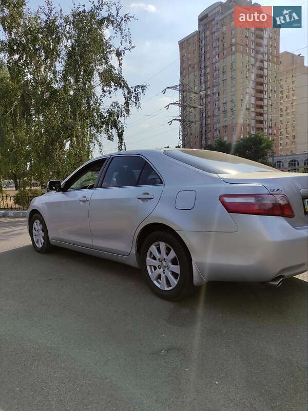 Седан Toyota Camry 2006 в Києві