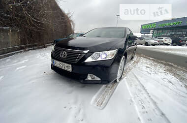 Седан Toyota Camry 2011 в Киеве