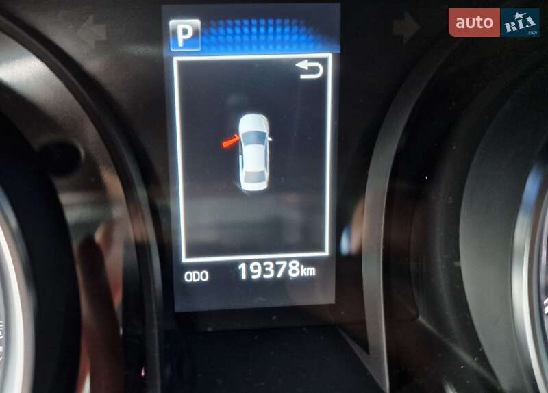 Седан Toyota Camry 2021 в Киеве