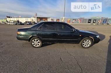 Седан Toyota Camry 1999 в Одесі