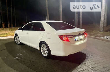 Седан Toyota Camry 2013 в 