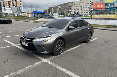 Toyota Camry 2016