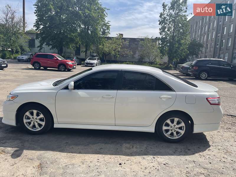 Седан Toyota Camry 2009 в Ковелі