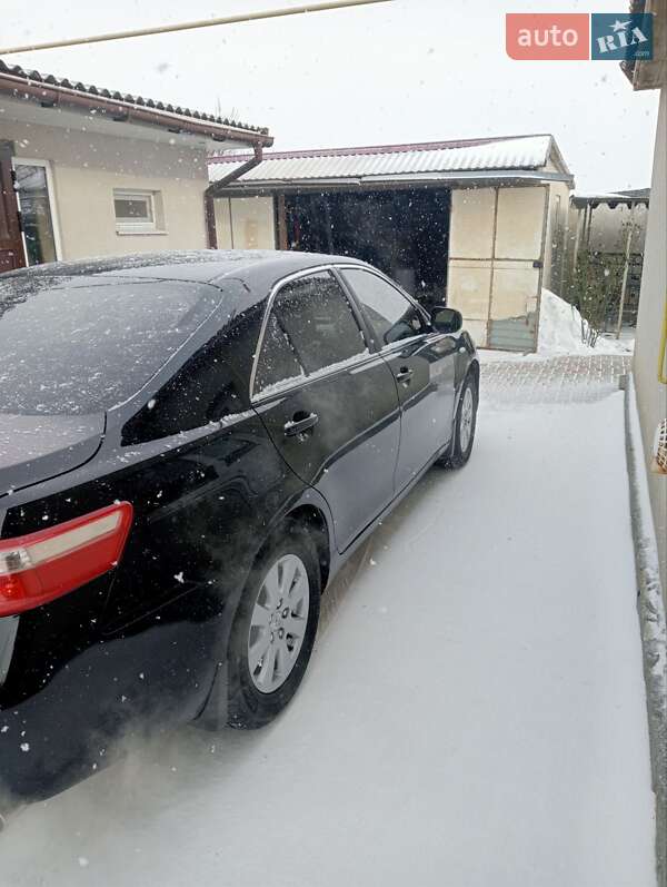Седан Toyota Camry 2008 в Николаеве