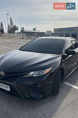 Седан Toyota Camry 2017 в 