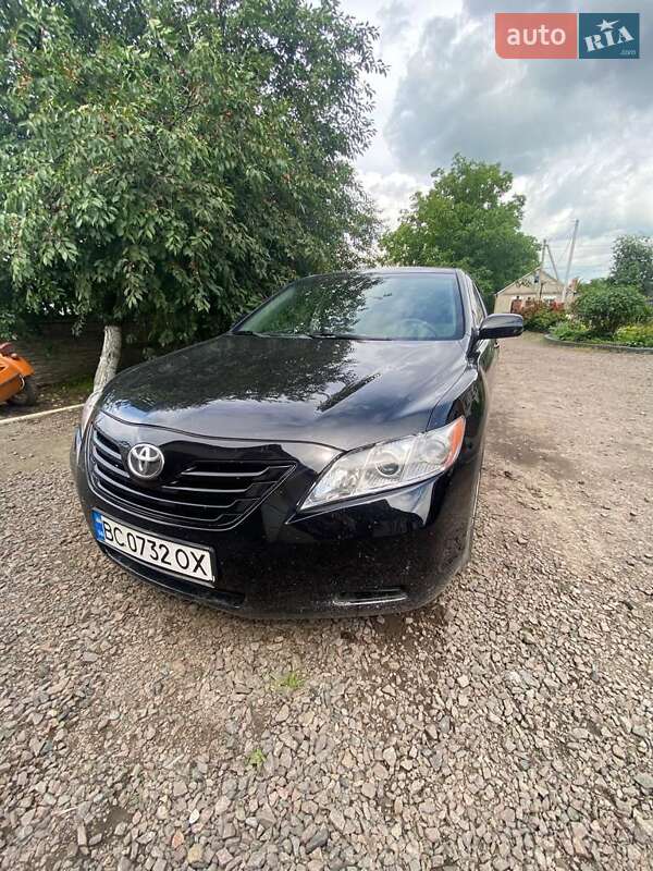 Седан Toyota Camry 2007 в Львові
