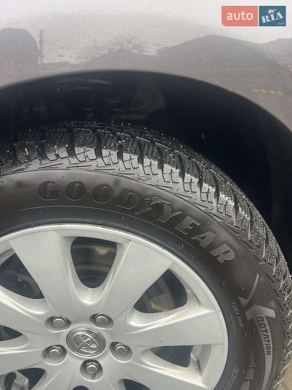 Седан Toyota Camry 2008 в Умані