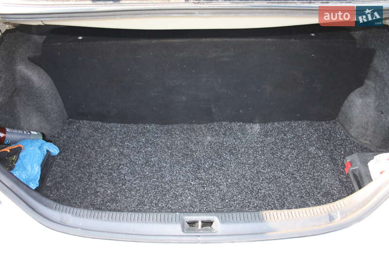 Седан Toyota Camry 2006 в Днепре