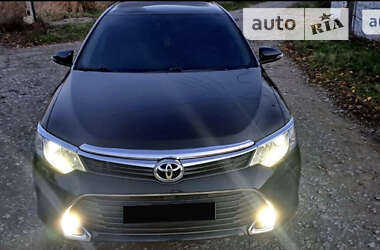 Седан Toyota Camry 2014 в Киеве