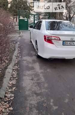 Седан Toyota Camry 2013 в Одессе