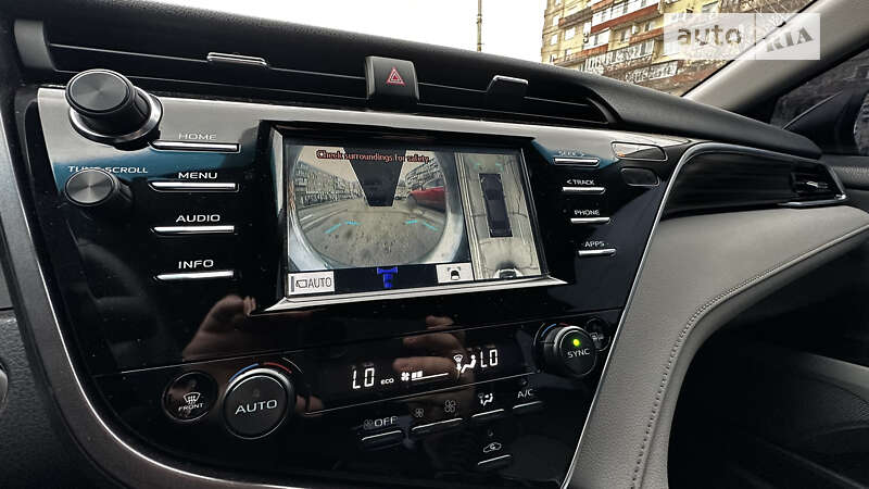 Седан Toyota Camry 2017 в Вінниці