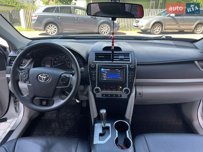 Седан Toyota Camry 2014 в Івано-Франківську фото 13 Седан Toyota Camry 2014 в Івано-Франківську