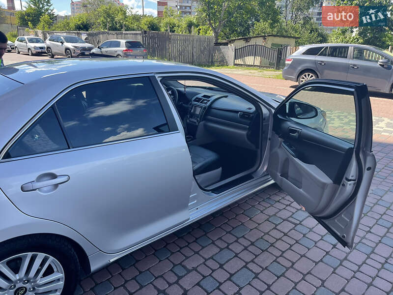 Седан Toyota Camry 2014 в Івано-Франківську фото 11 Седан Toyota Camry 2014 в Івано-Франківську
