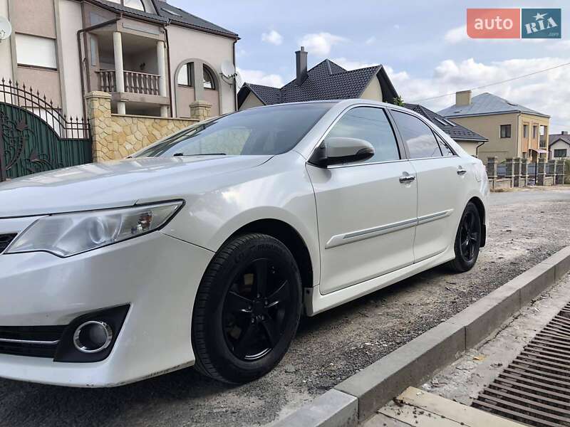 Седан Toyota Camry 2012 в Тернополе фото 2 Седан Toyota Camry 2012 в Тернополе