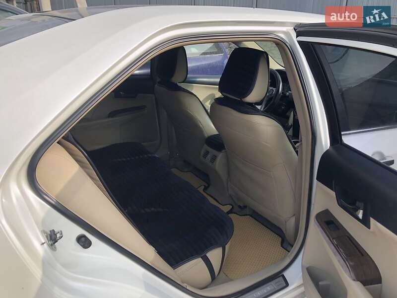 Седан Toyota Camry 2012 в Тернополе фото 19 Седан Toyota Camry 2012 в Тернополе