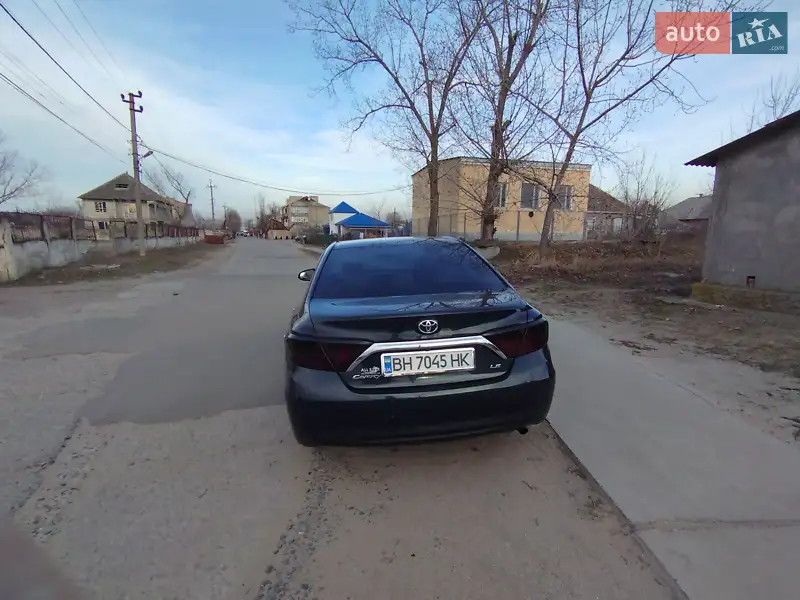 Седан Toyota Camry 2015 в 