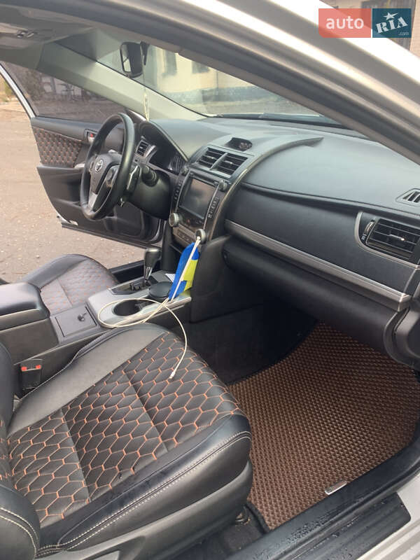 Седан Toyota Camry 2014 в Харькове фото 14 Седан Toyota Camry 2014 в Харькове