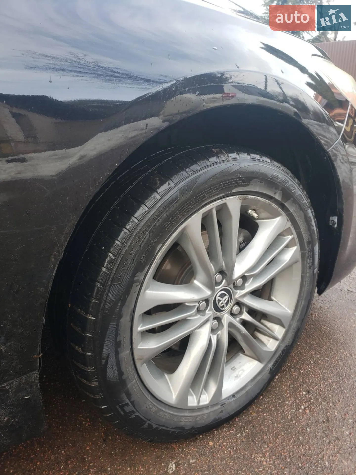 2014 Toyota Camry - мініатюра 2