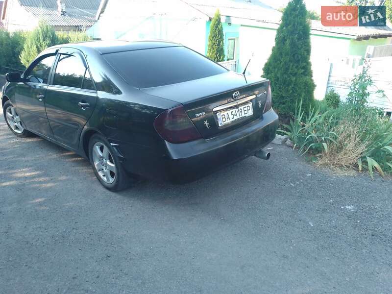 Седан Toyota Camry 2002 в Запоріжжі