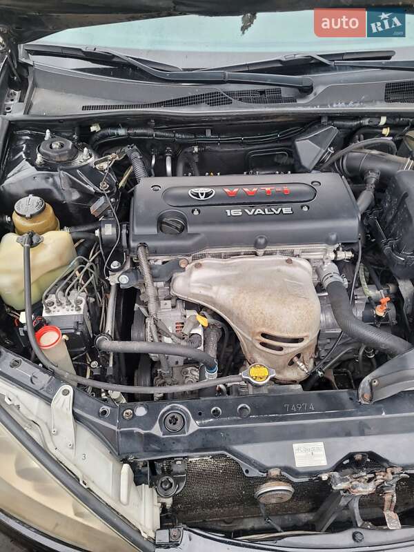 Седан Toyota Camry 2005 в Кривом Озере