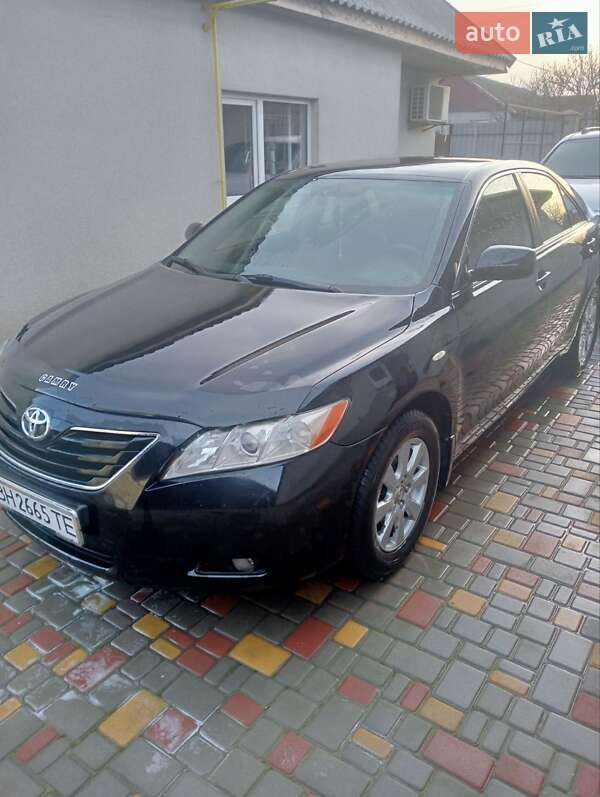Седан Toyota Camry 2008 в Николаеве