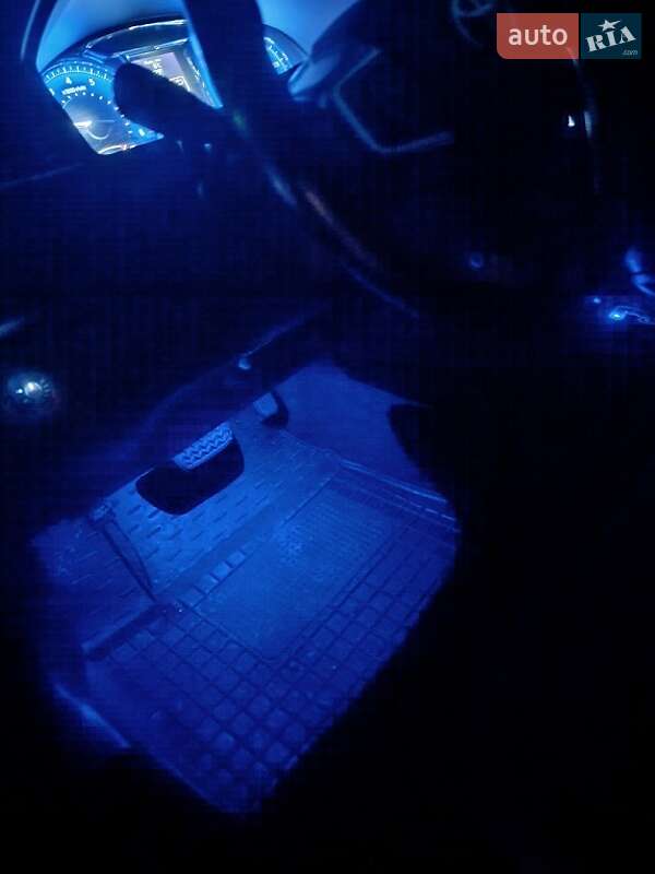 Седан Toyota Camry 2016 в Киеве фото 6 Седан Toyota Camry 2016 в Киеве