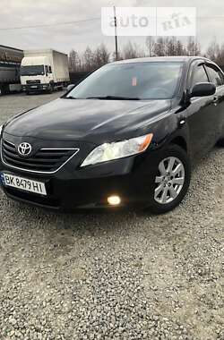 Седан Toyota Camry 2008 в Рокитном