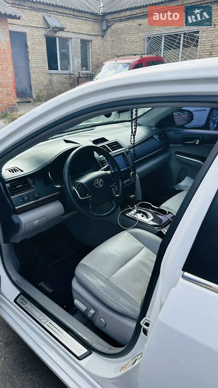 Седан Toyota Camry 2012 в Києві
