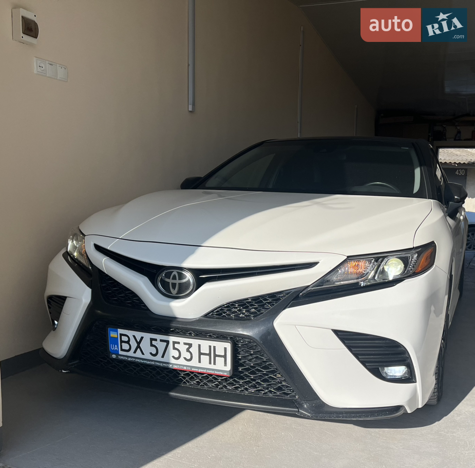 2018 Toyota Camry - мініатюра 19