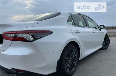 Седан Toyota Camry 2021 в Києві