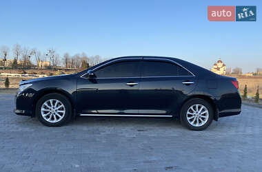 Toyota Camry 2011