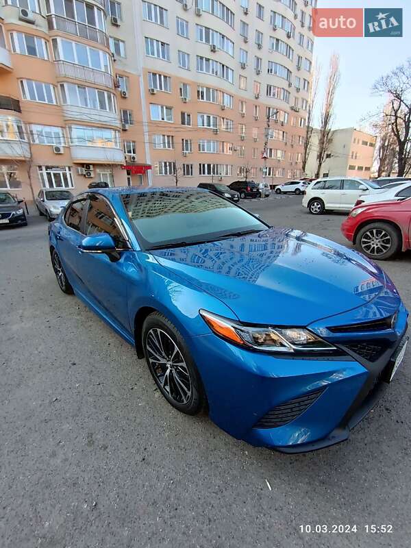 Седан Toyota Camry 2017 в Одесі