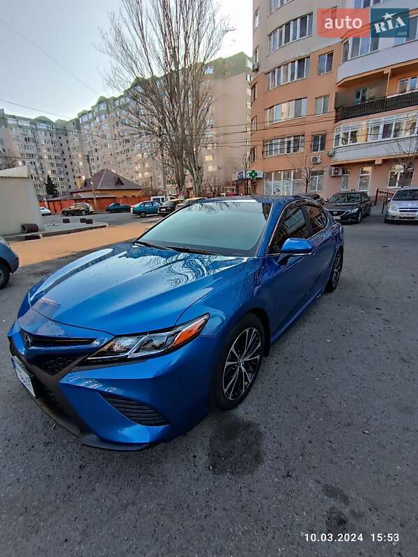 Седан Toyota Camry 2017 в Одесі