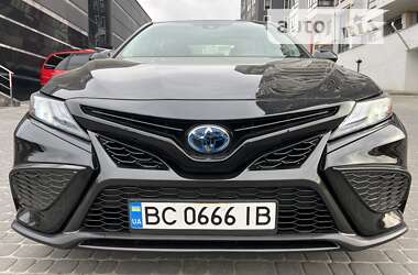 Седан Toyota Camry 2020 в Львові