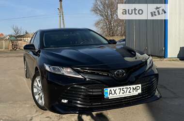 Седан Toyota Camry 2020 в Харкові