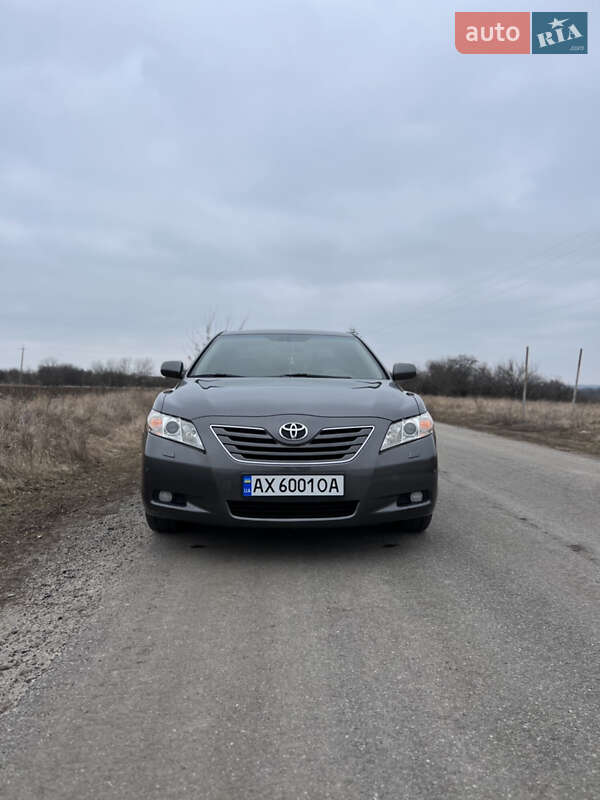 Седан Toyota Camry 2006 в Харькове