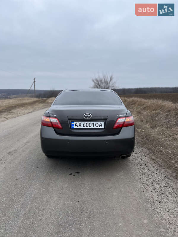 Седан Toyota Camry 2006 в Харькове