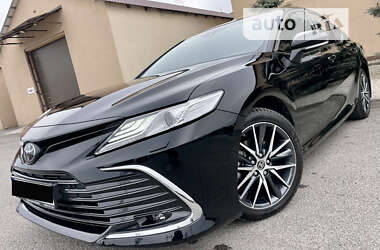 Седан Toyota Camry 2021 в Днепре