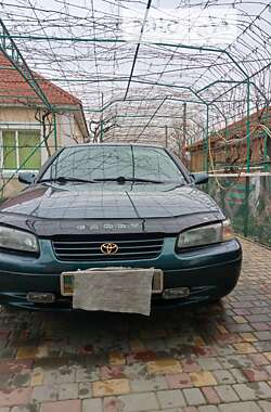 Седан Toyota Camry 1997 в Болграде