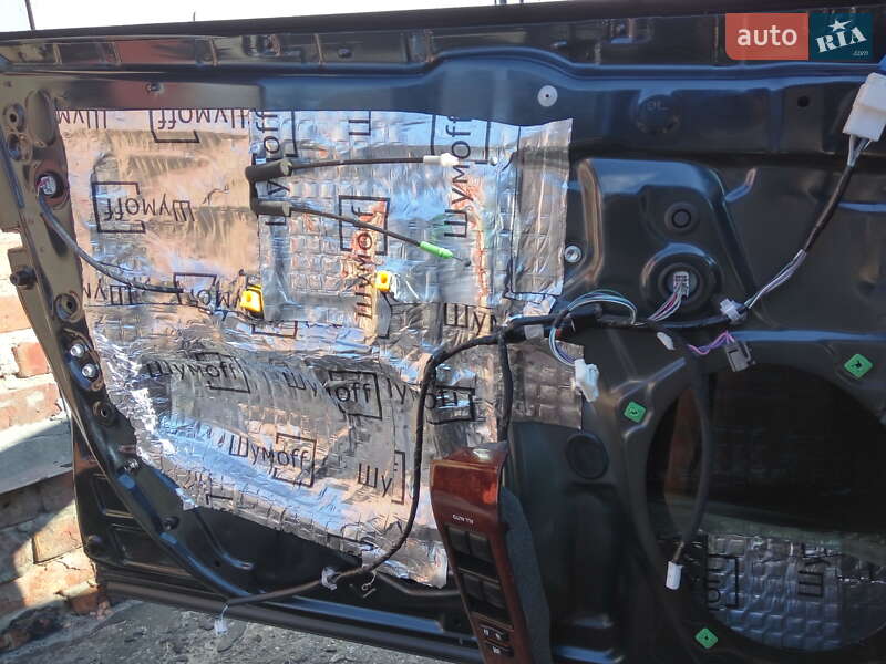 Седан Toyota Camry 2011 в Харкові