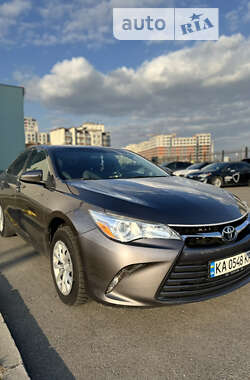 Toyota Camry 2016