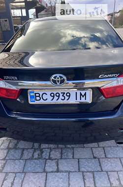 Седан Toyota Camry 2012 в Николаеве