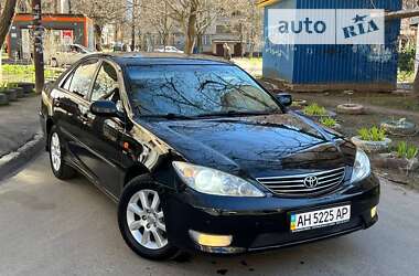 Седан Toyota Camry 2005 в Одессе