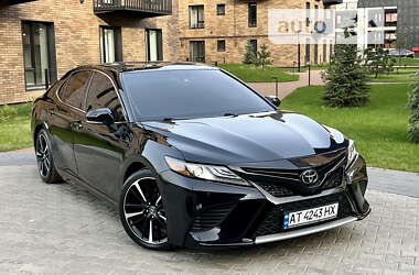 Toyota Camry 2017