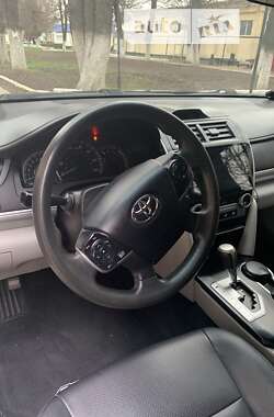 Седан Toyota Camry 2014 в Подольске