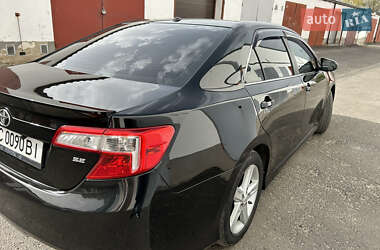 Седан Toyota Camry 2012 в Луцьку