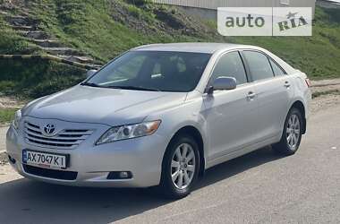 Седан Toyota Camry 2008 в Харькове